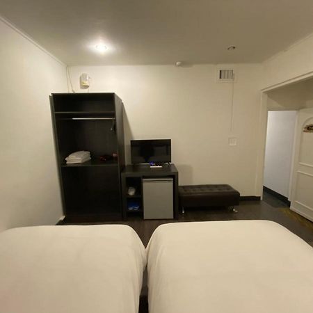 טאיפיי Queens Hotel מראה חיצוני תמונה