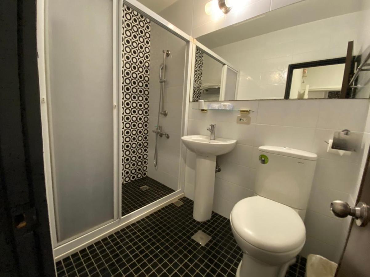 טאיפיי Queens Hotel מראה חיצוני תמונה