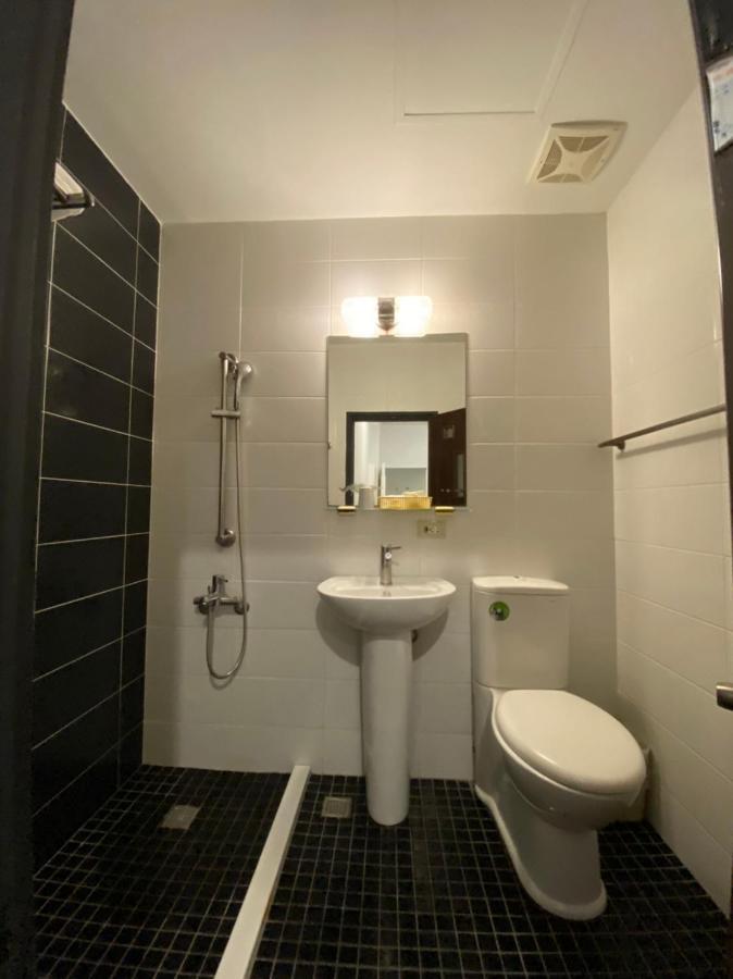 טאיפיי Queens Hotel מראה חיצוני תמונה